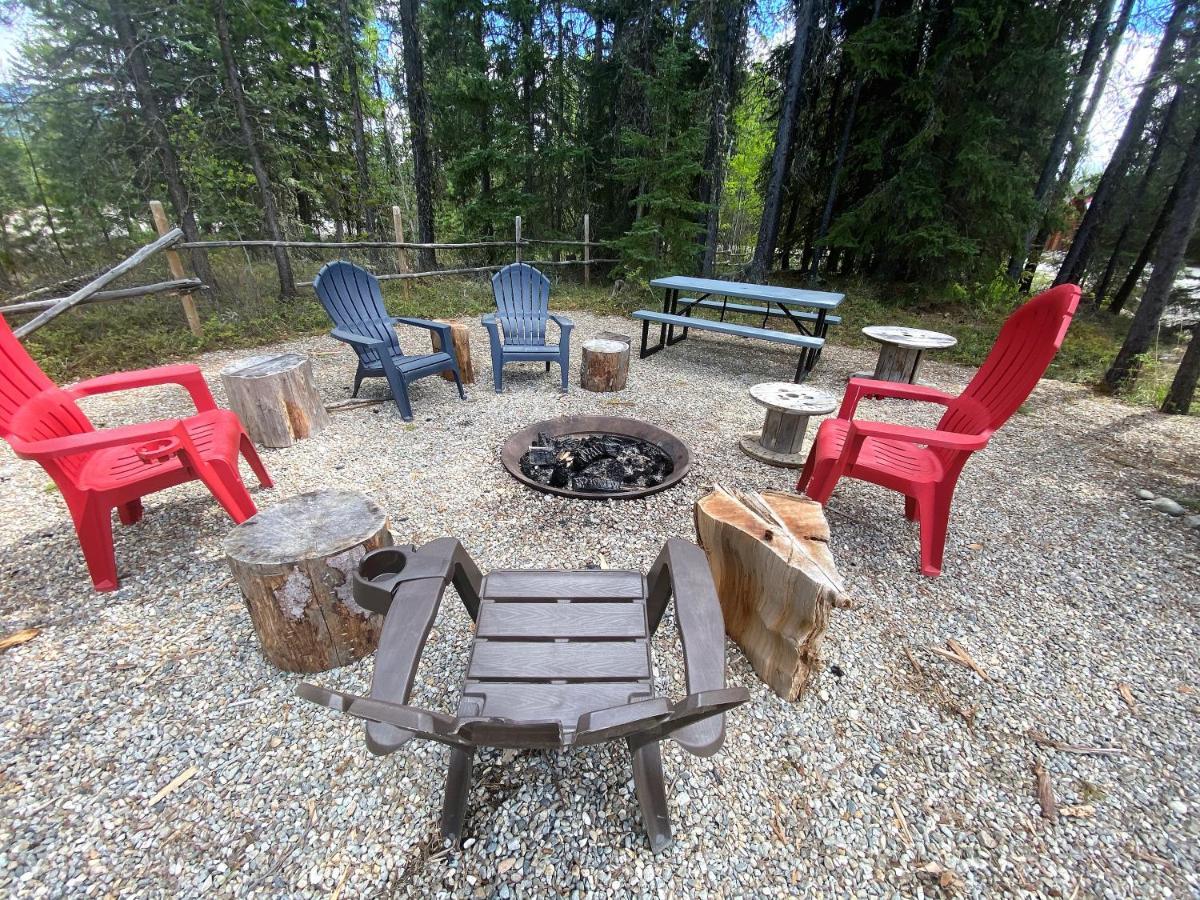 Wolf Den Villa Valemount Luaran gambar