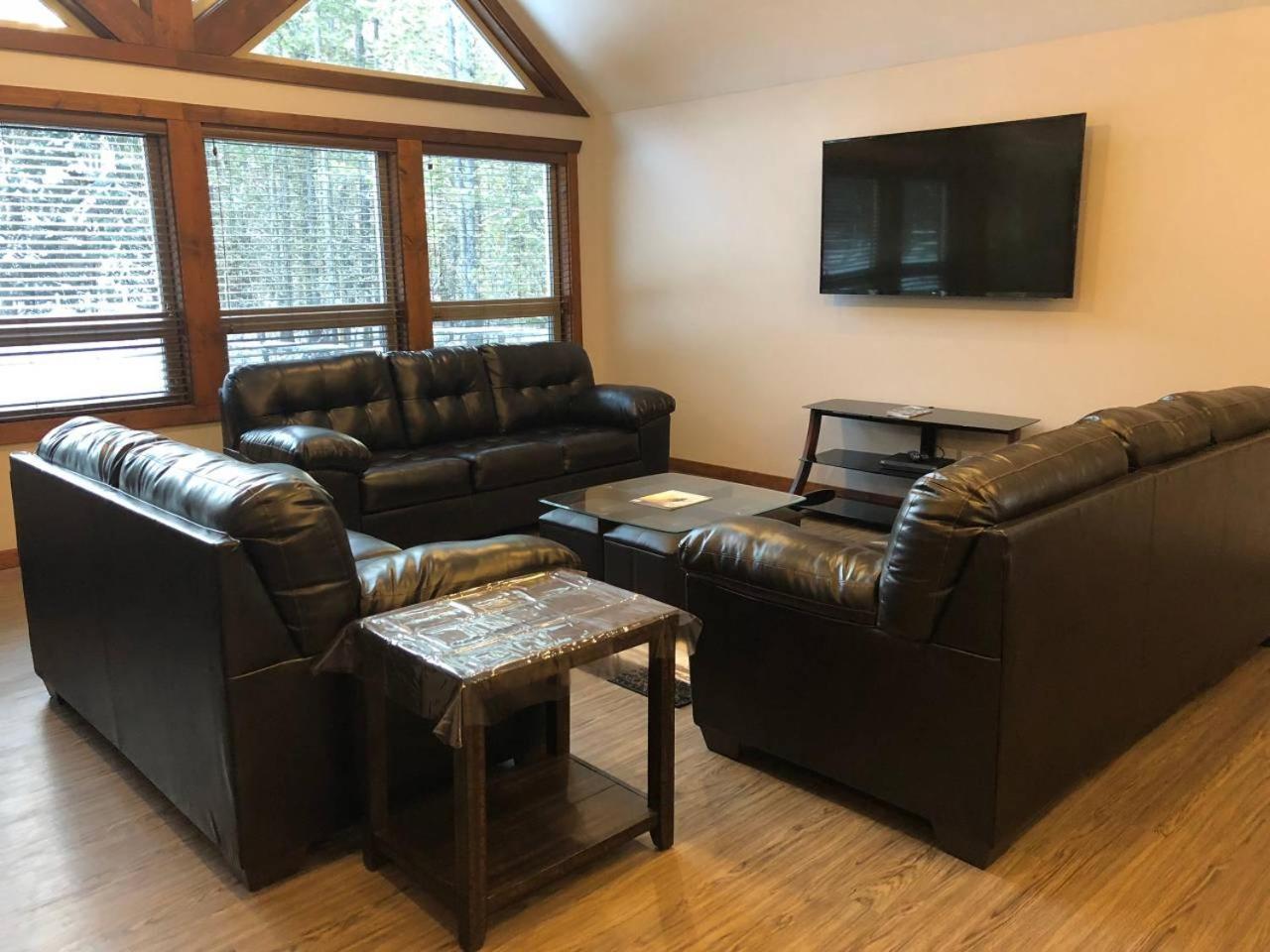 Wolf Den Villa Valemount Luaran gambar